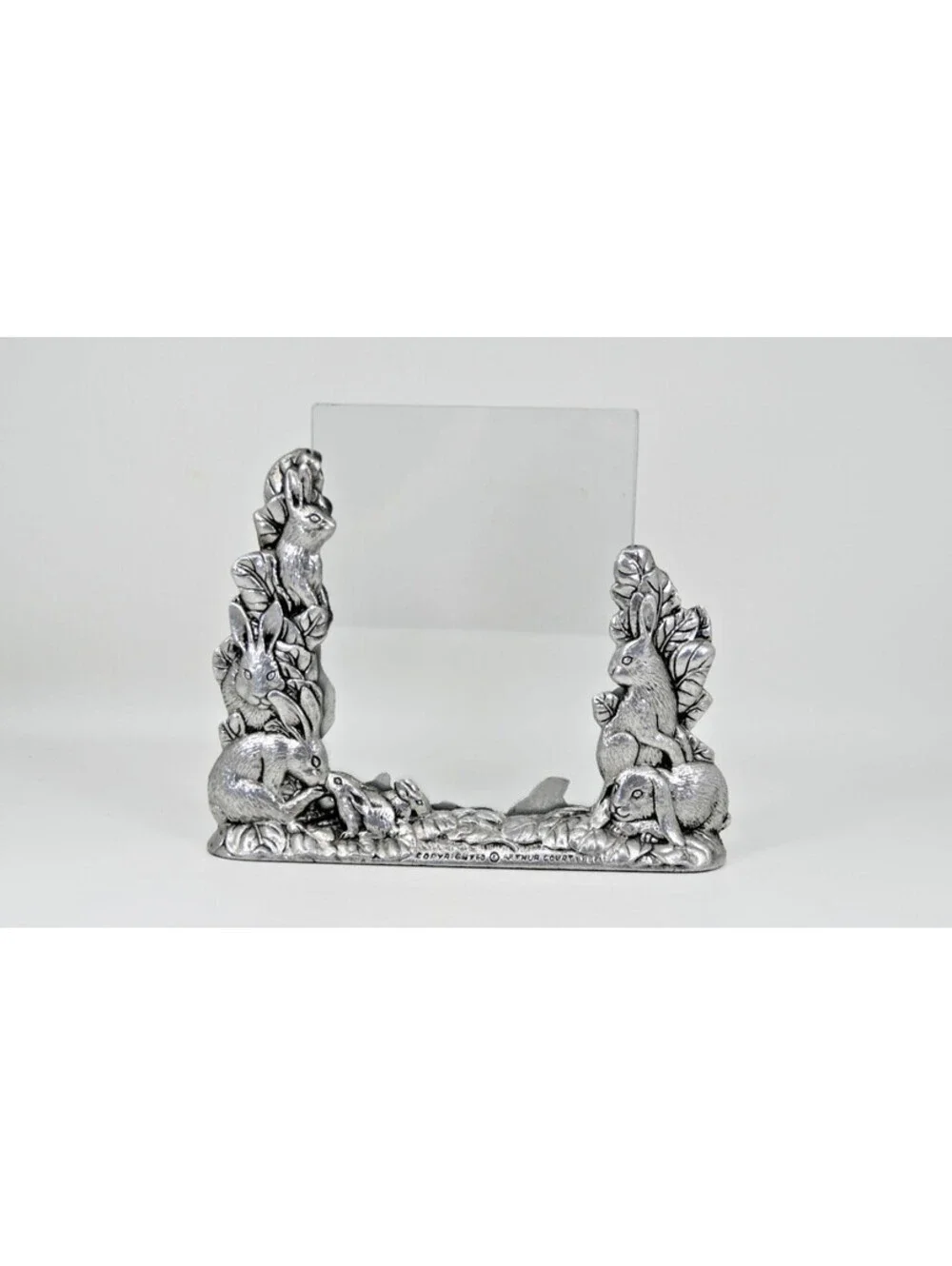 Vintage Arthur Court Bunny Rabbit Cast Aluminum Floating Picture Frame 1989 5x7